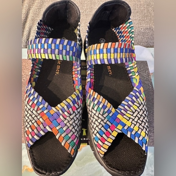 bernie mev. Shoes - Bernie Mev - New - Colorful Woven Sandals